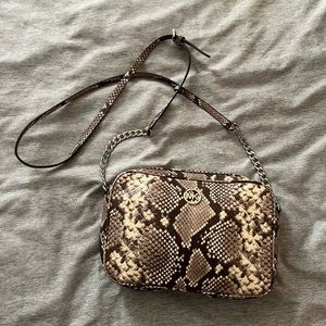 Michael Kors Crossbody